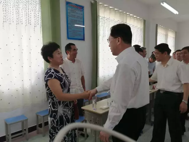 曹会长跟随省委常委、市委书记张江汀在菏泽考察扶贫协作工作