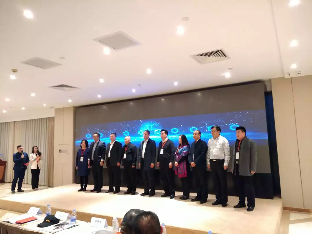 曹会长一行参加第二届全国埠外单县商会联盟(北京)峰会