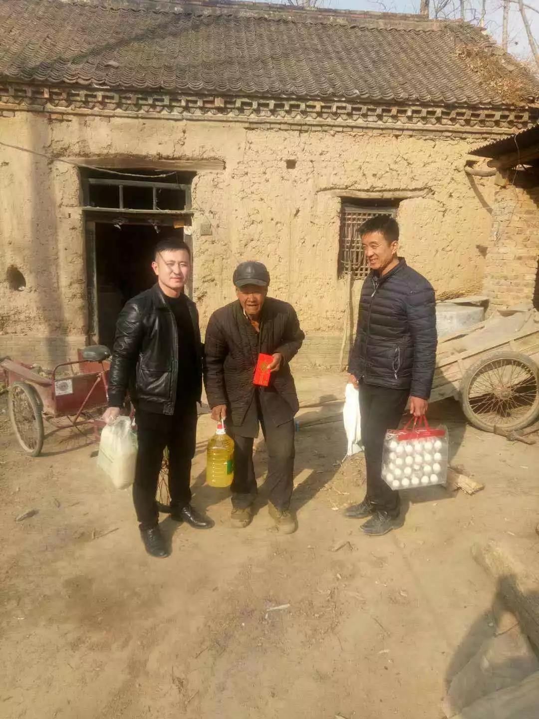 单县商会善行助家乡，爱心暖夕阳 