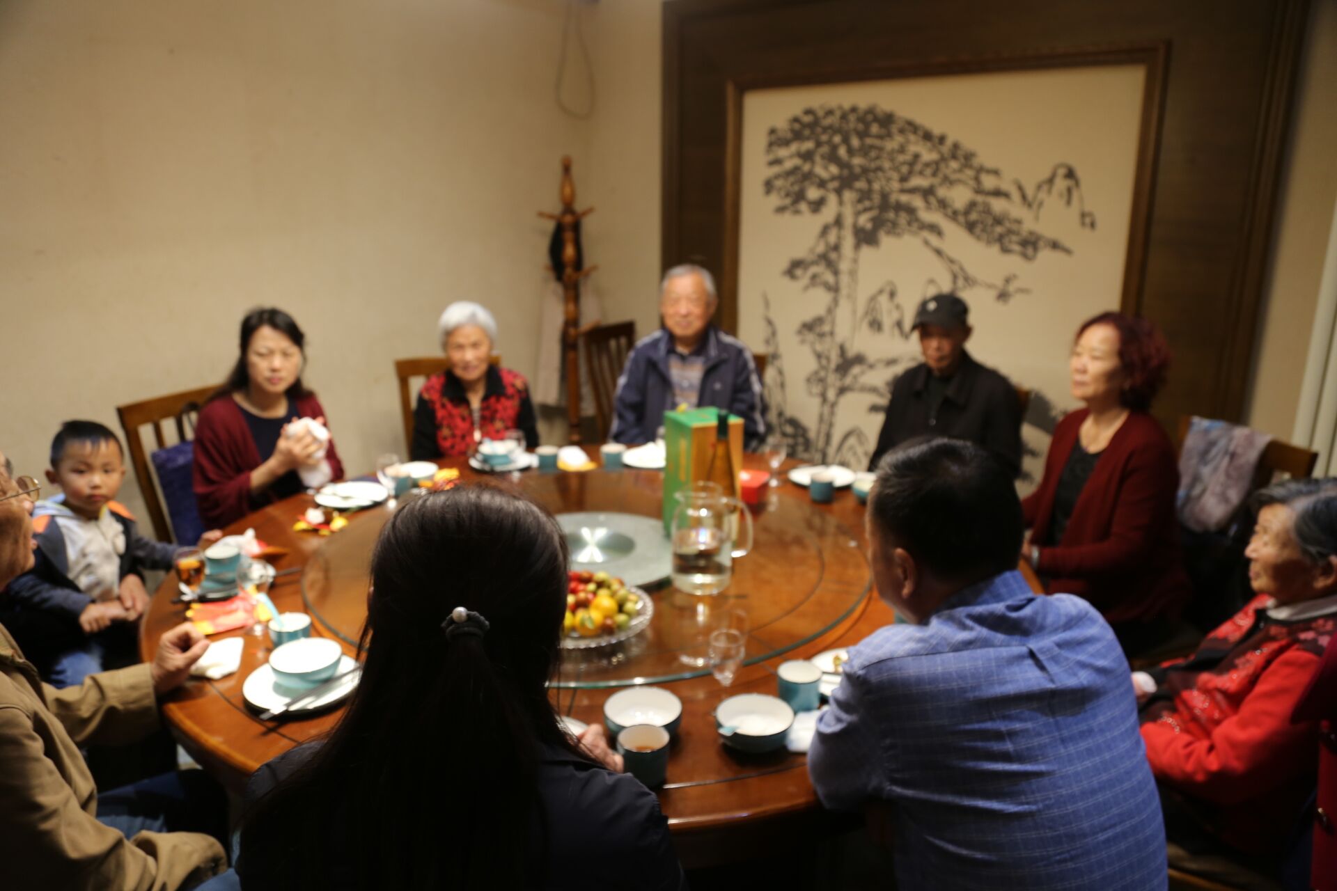 青岛单县商会重阳节举办敬老爱老 联谊活动 