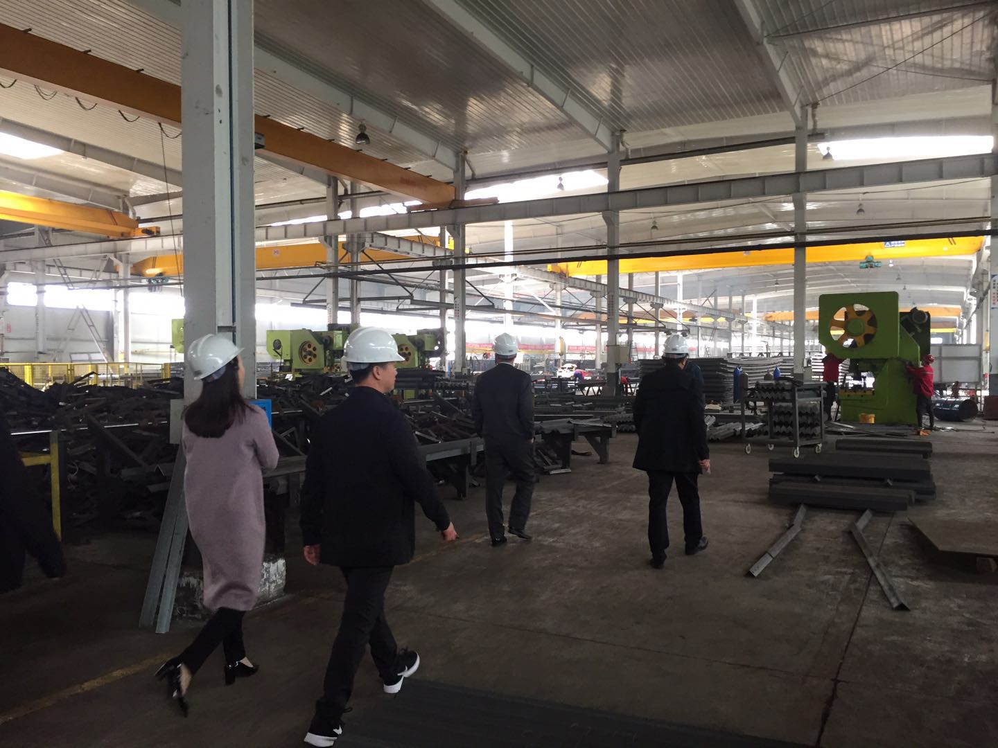月是故乡明    情是家乡浓 