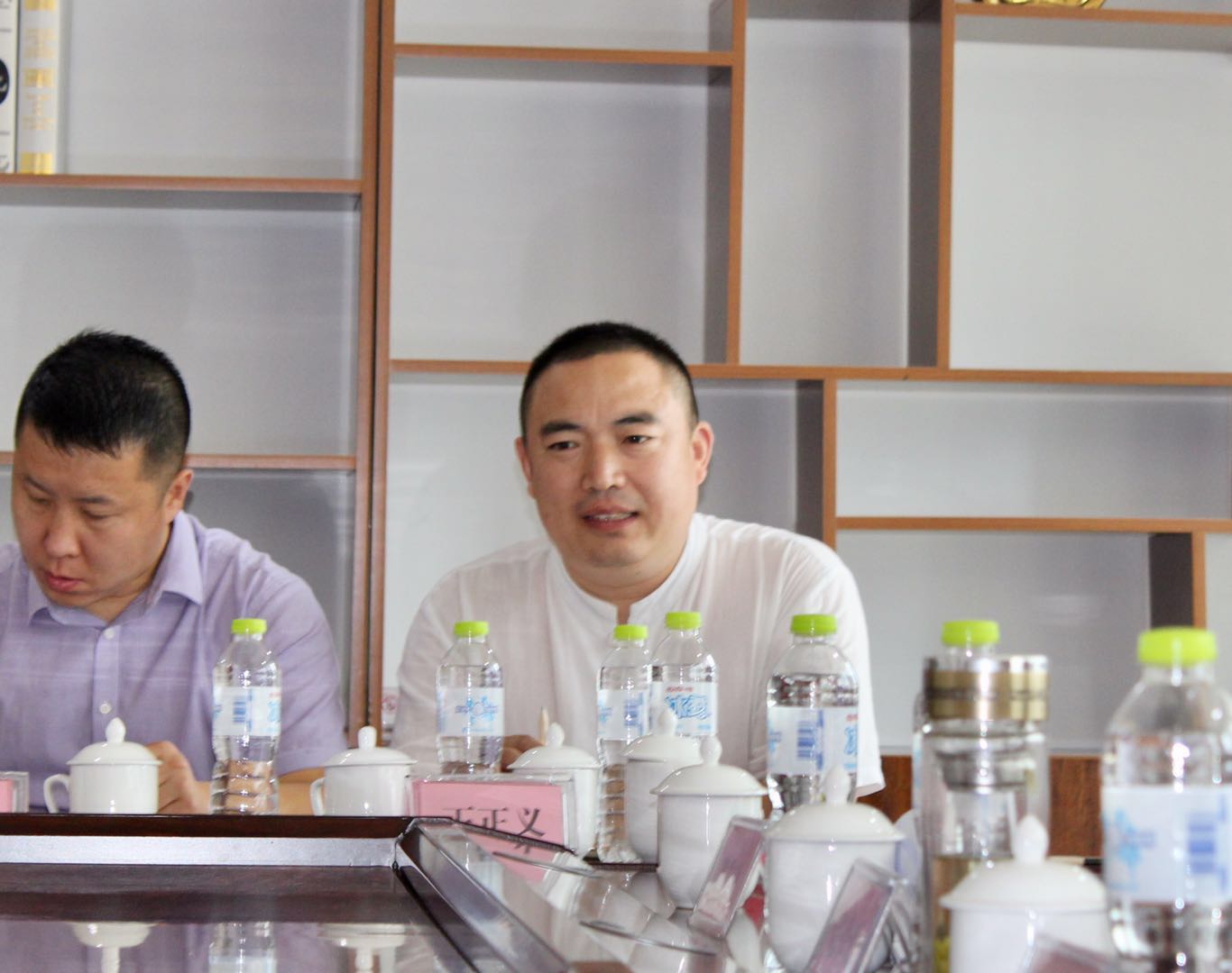 由单县县委县政府、工商联组织的"埠外单县部分商会党建和返乡创业座谈会"在青岛召开