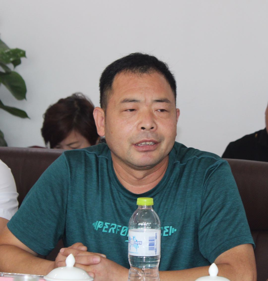 由单县县委县政府、工商联组织的"埠外单县部分商会党建和返乡创业座谈会"在青岛召开