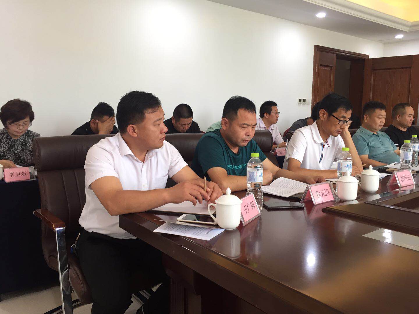 由单县县委县政府、工商联组织的"埠外单县部分商会党建和返乡创业座谈会"在青岛召开