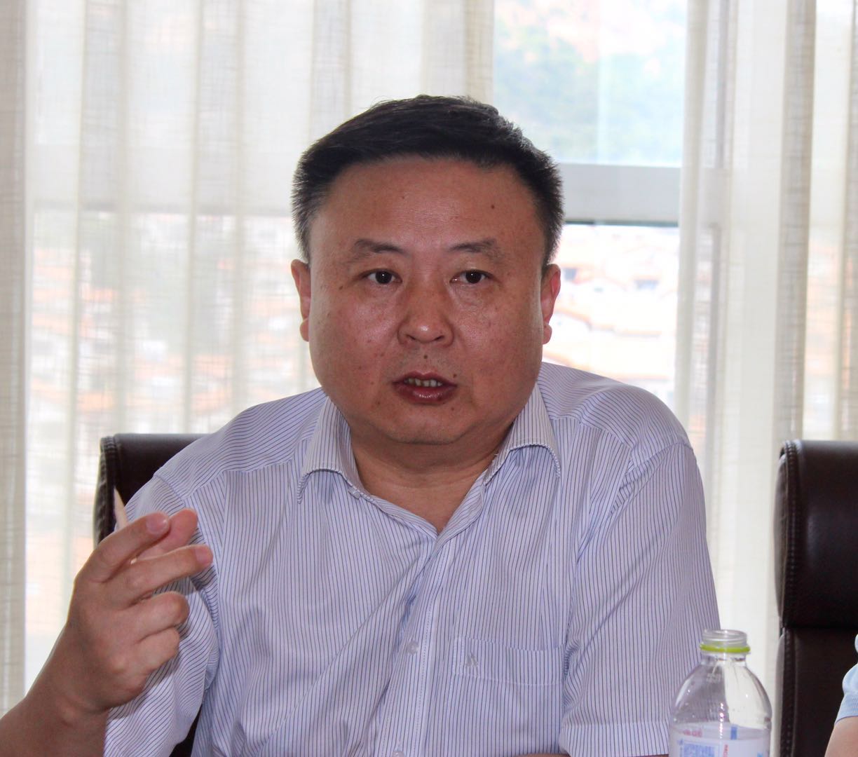 由单县县委县政府、工商联组织的"埠外单县部分商会党建和返乡创业座谈会"在青岛召开